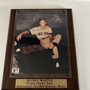 New York Yankees Mickey Mantle Mounted and Autographed 8x10 photo